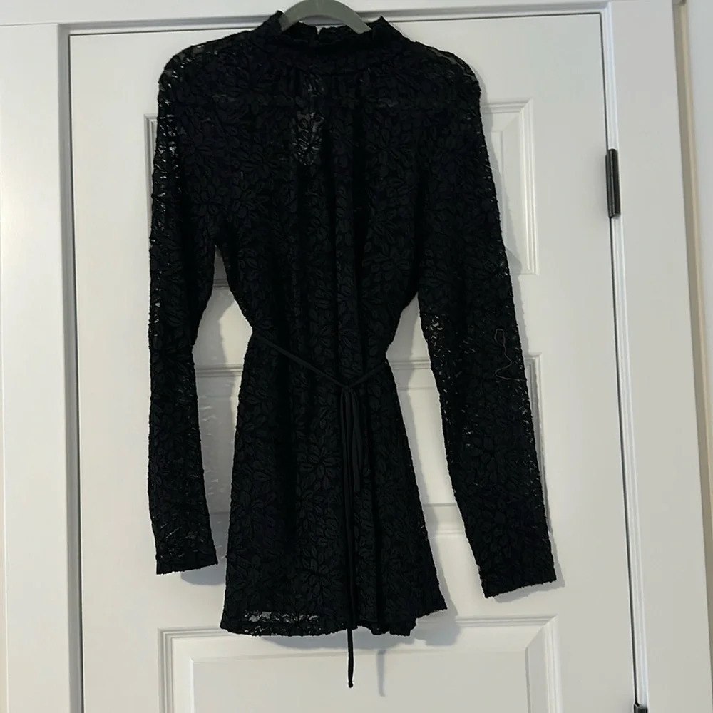 Jessica Simpson maternity top